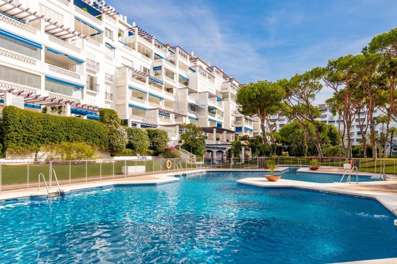 Lujoso Apartamento De 2 Dormitorios En Banus Marbella Luaran gambar