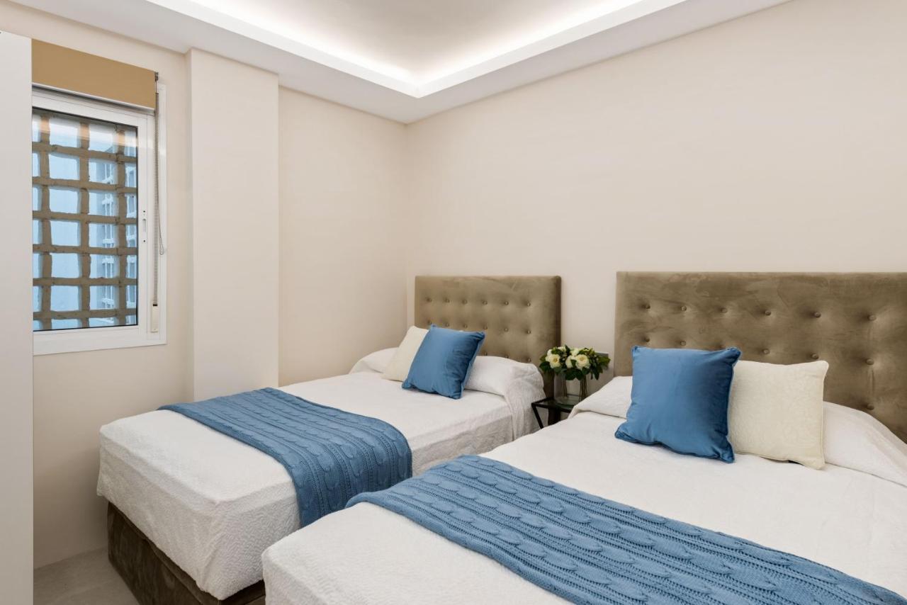 Lujoso Apartamento De 2 Dormitorios En Banus Marbella Luaran gambar